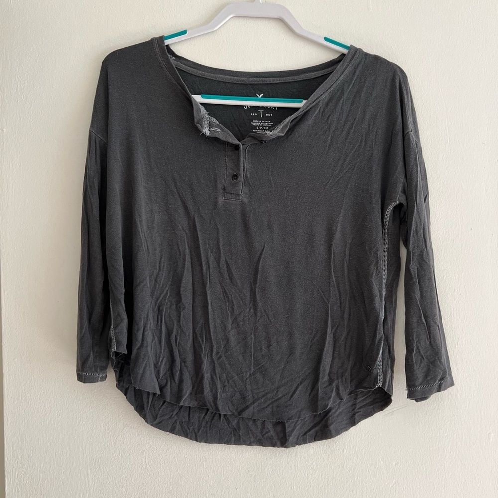 American Eagle Soft & Sexy Tee